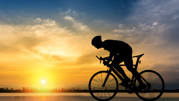 The Truth About Fueling Early Morning Rides: To Eat or Not to Eat?